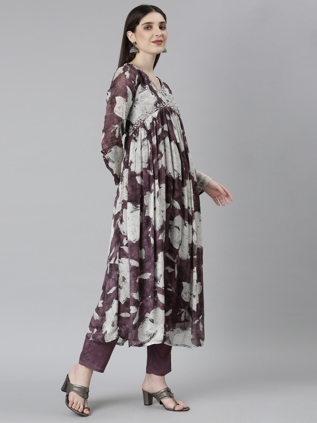 Neerus Pink printed floral kurta set with trouser and dupatta - back view