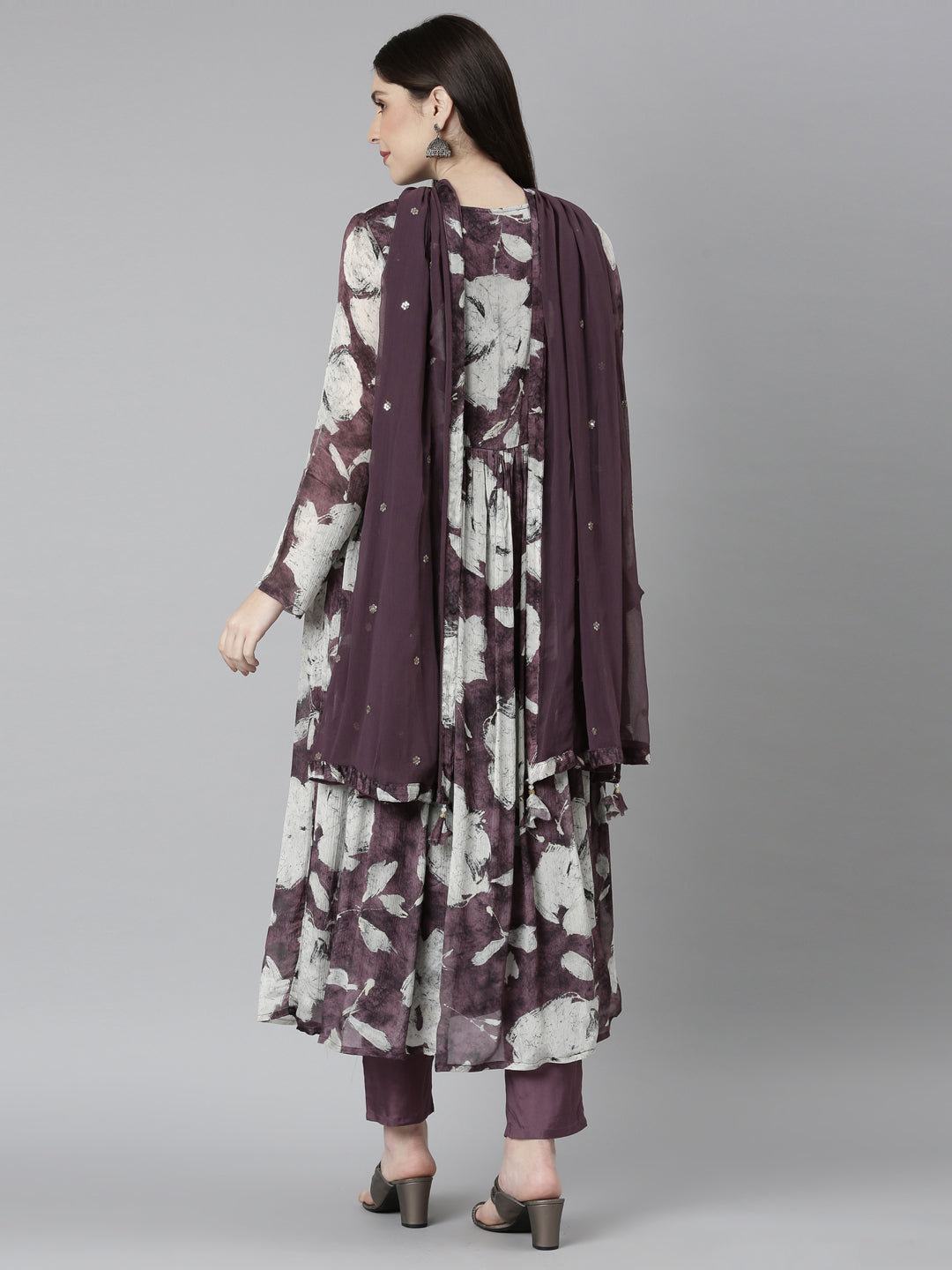 Neerus Pink printed floral kurta set with trouser and dupatta - side view