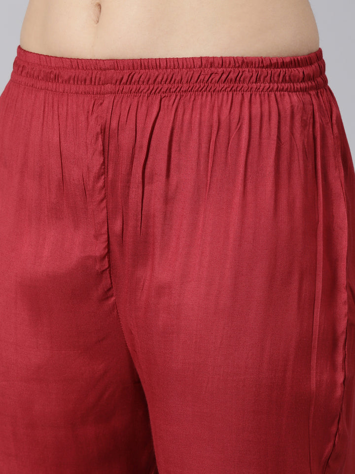 Neerus Maroon printed floral straight suit set - detail view 3
