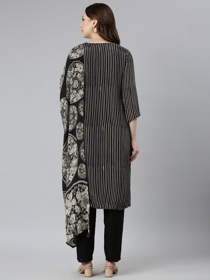 Neerus Black silk printed striped suit set - side view