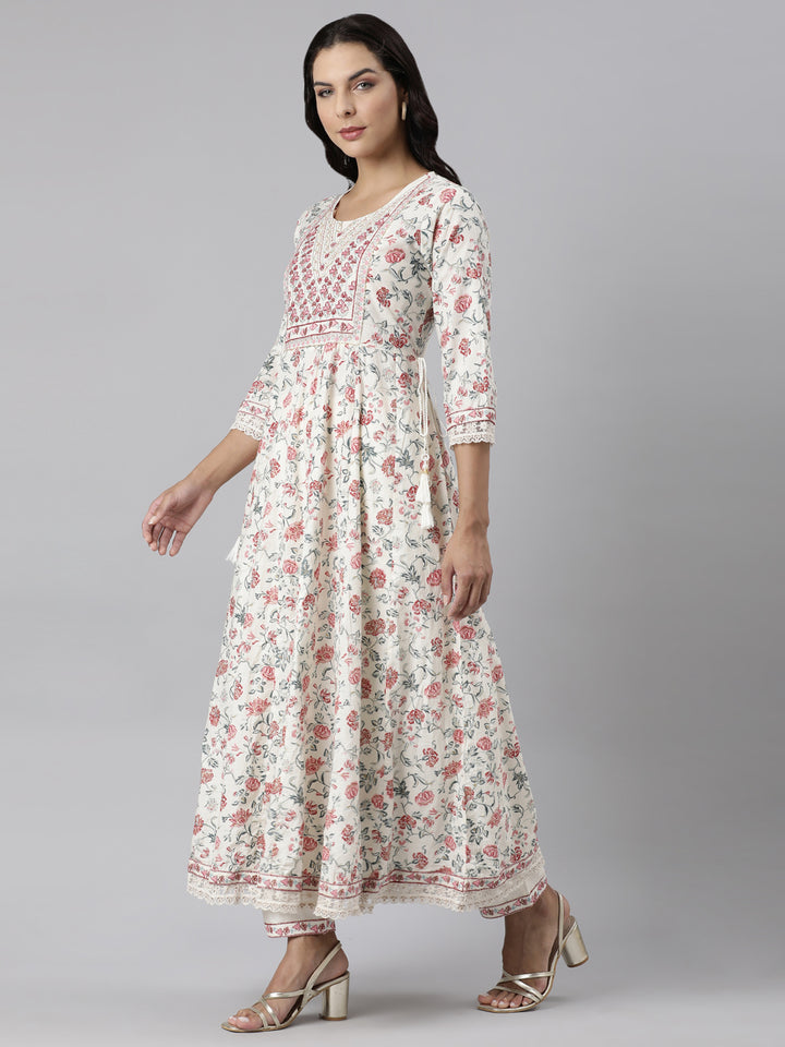 Neerus White printed straight suit set panelled kurta with trousers and dupatta - back view