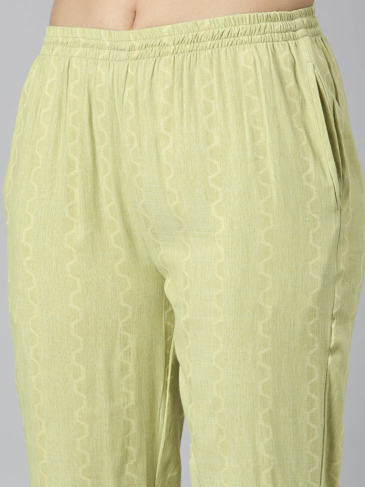 Neerus Green Regular Straight threadwork Kurta And Trousers With Dupatta