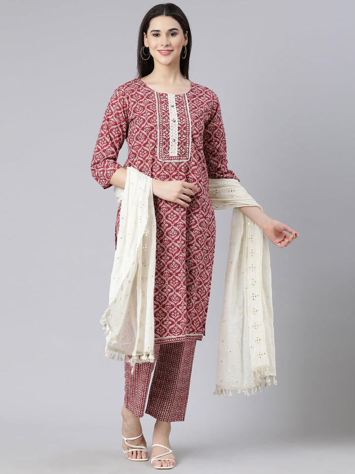 Neerus Maroon cotton printed suit set - front view