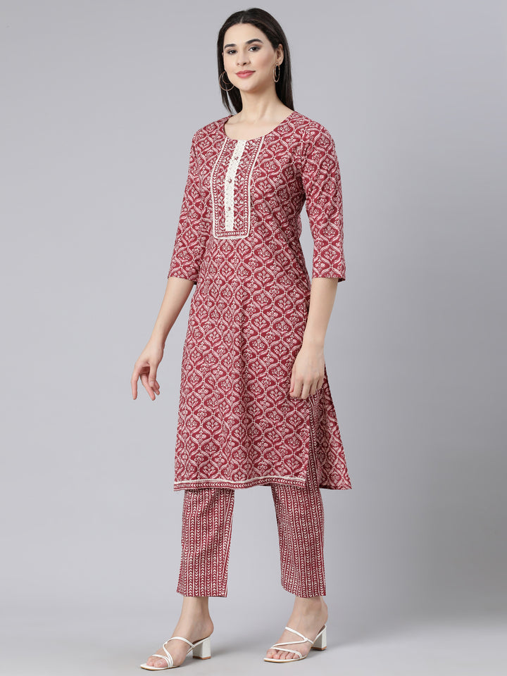 Neerus Maroon cotton printed suit set - back view