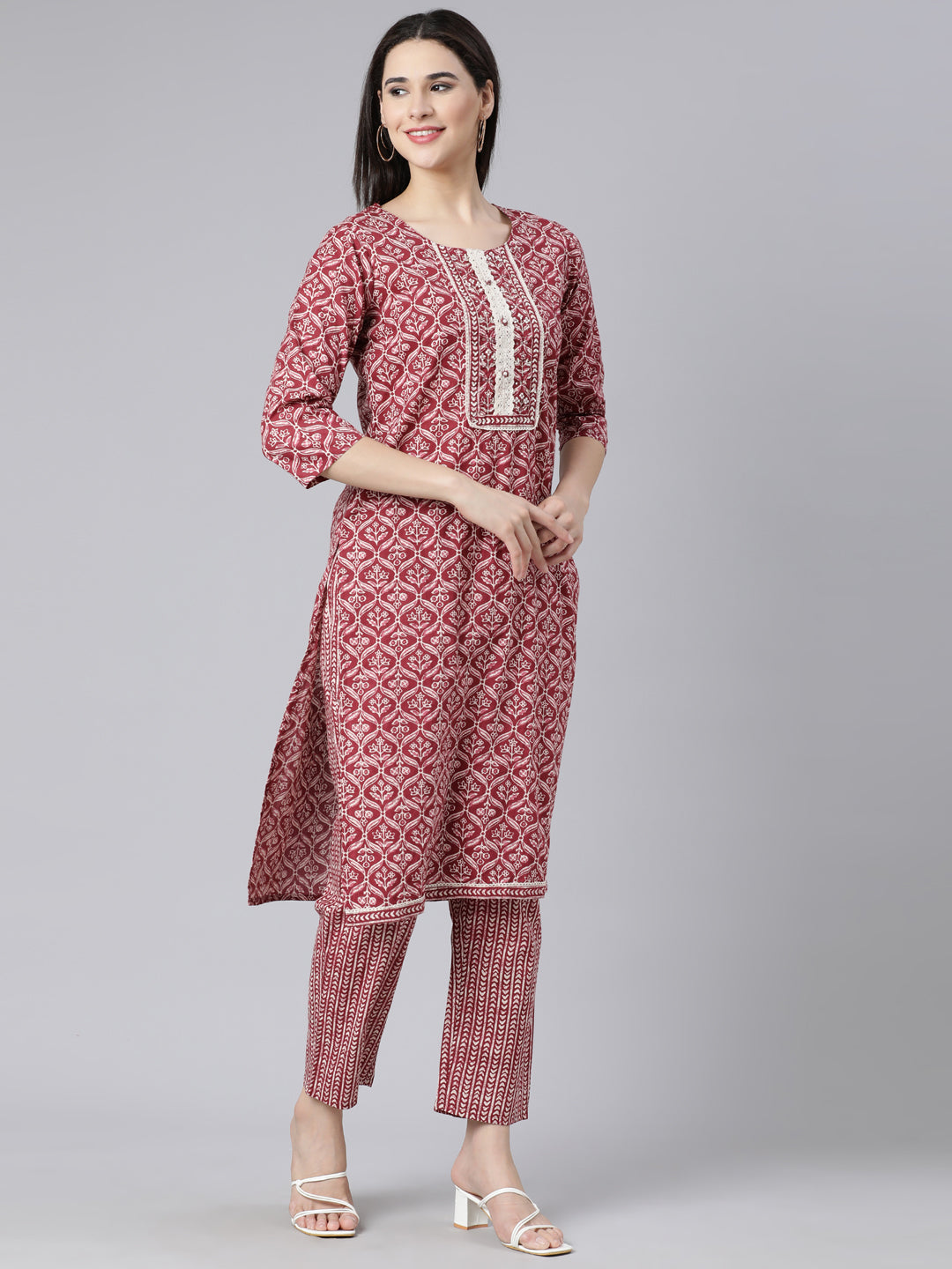 Neerus Maroon cotton printed suit set - side view