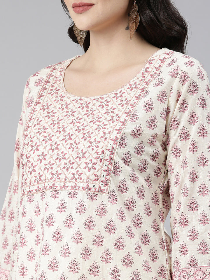 Neerus White cotton printed kurta set with dupatta - detail view 1