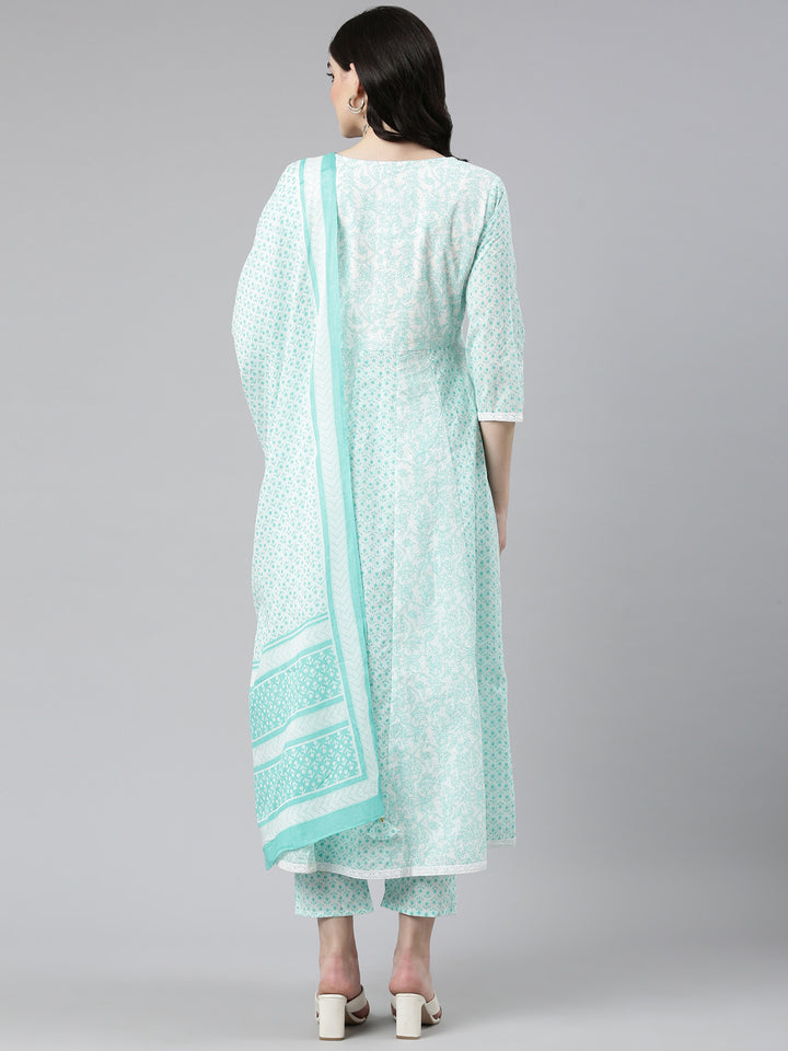 Neerus Green cotton printed anarkali kurta set - side view