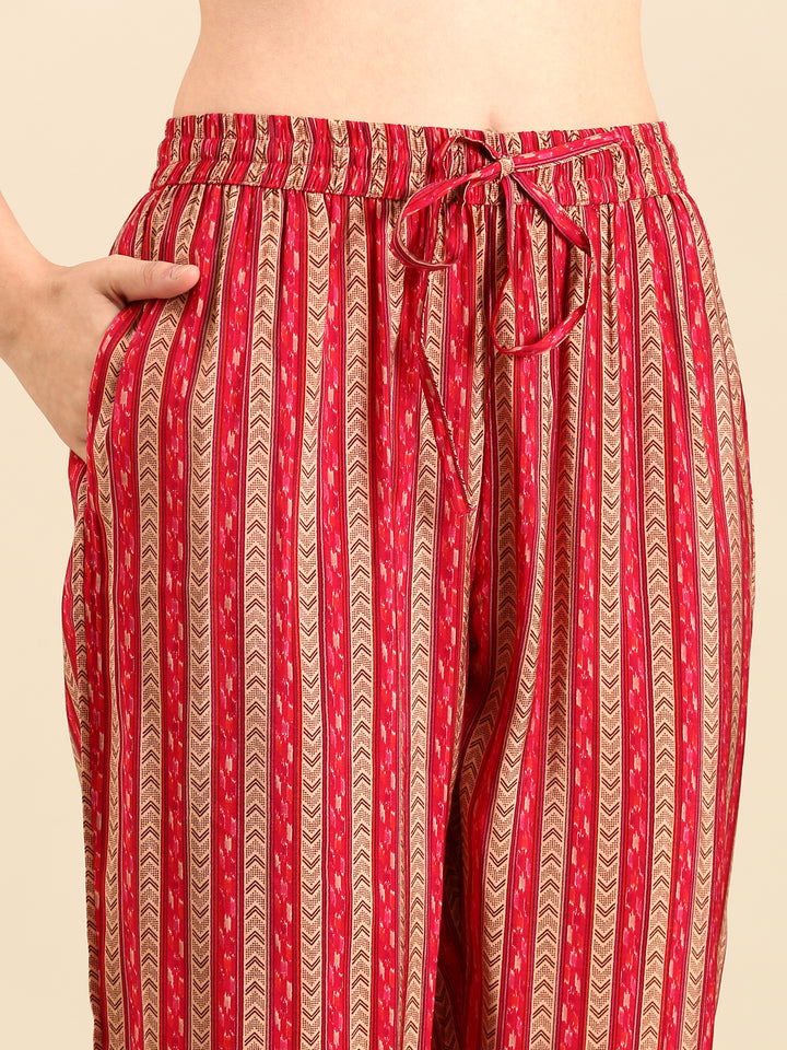 Red floral printed three piece suit set with embroidery