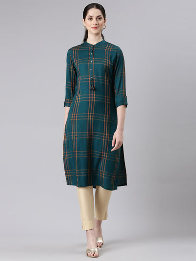 Neerus Green Straight Casual Striped Panelled Kurtas