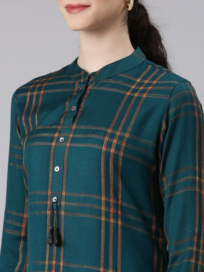 Neerus Green Straight Casual Striped Panelled Kurtas