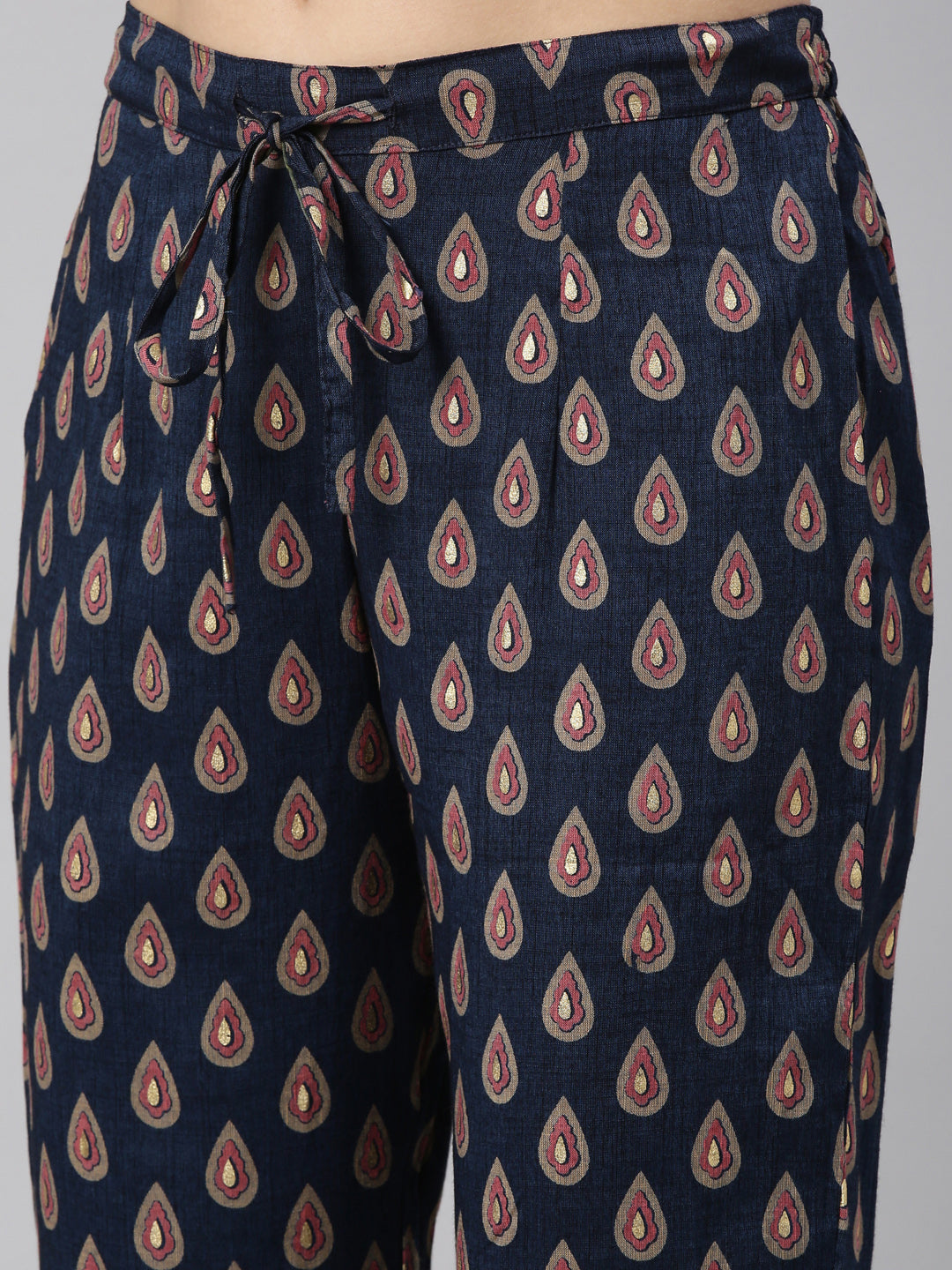 Neerus Blue floral printed kurta with trousers - detail view 2