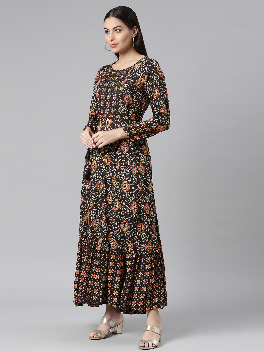 Neerus Green printed Anarkali kurta flared sleeves - back view