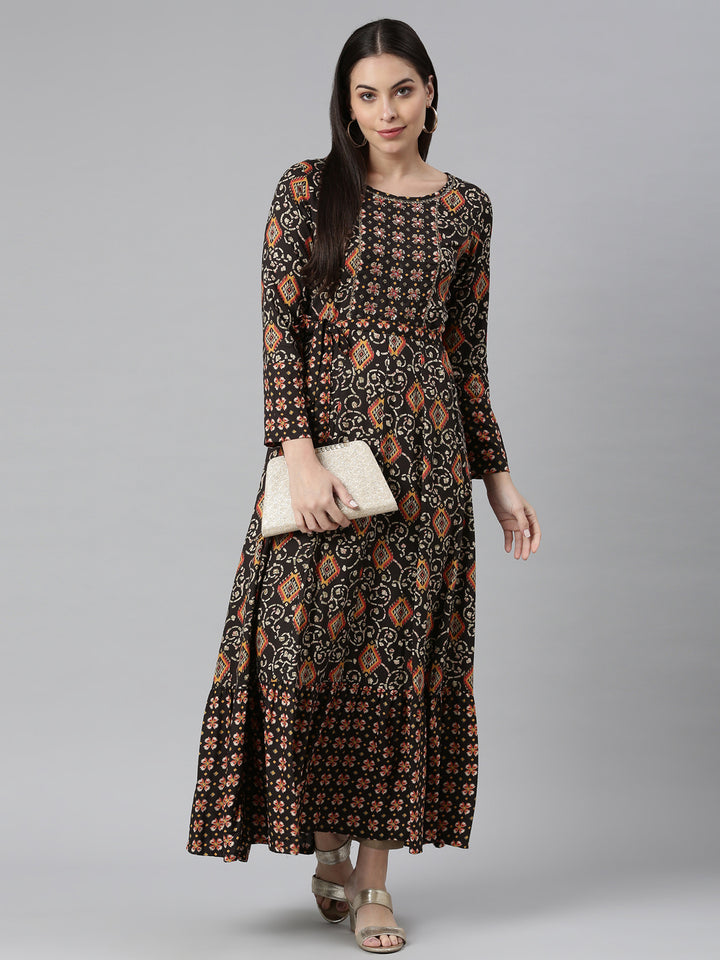 Neerus Green printed Anarkali kurta flared sleeves - detail view 3
