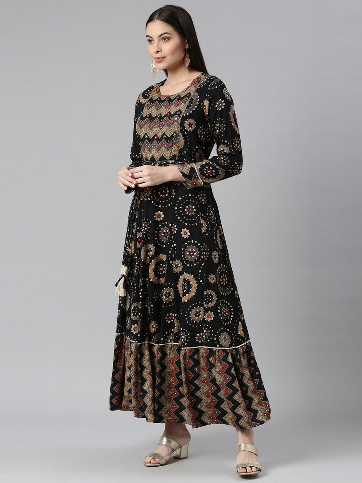 Neerus Black Color Rayon Fabric Floral Kurta