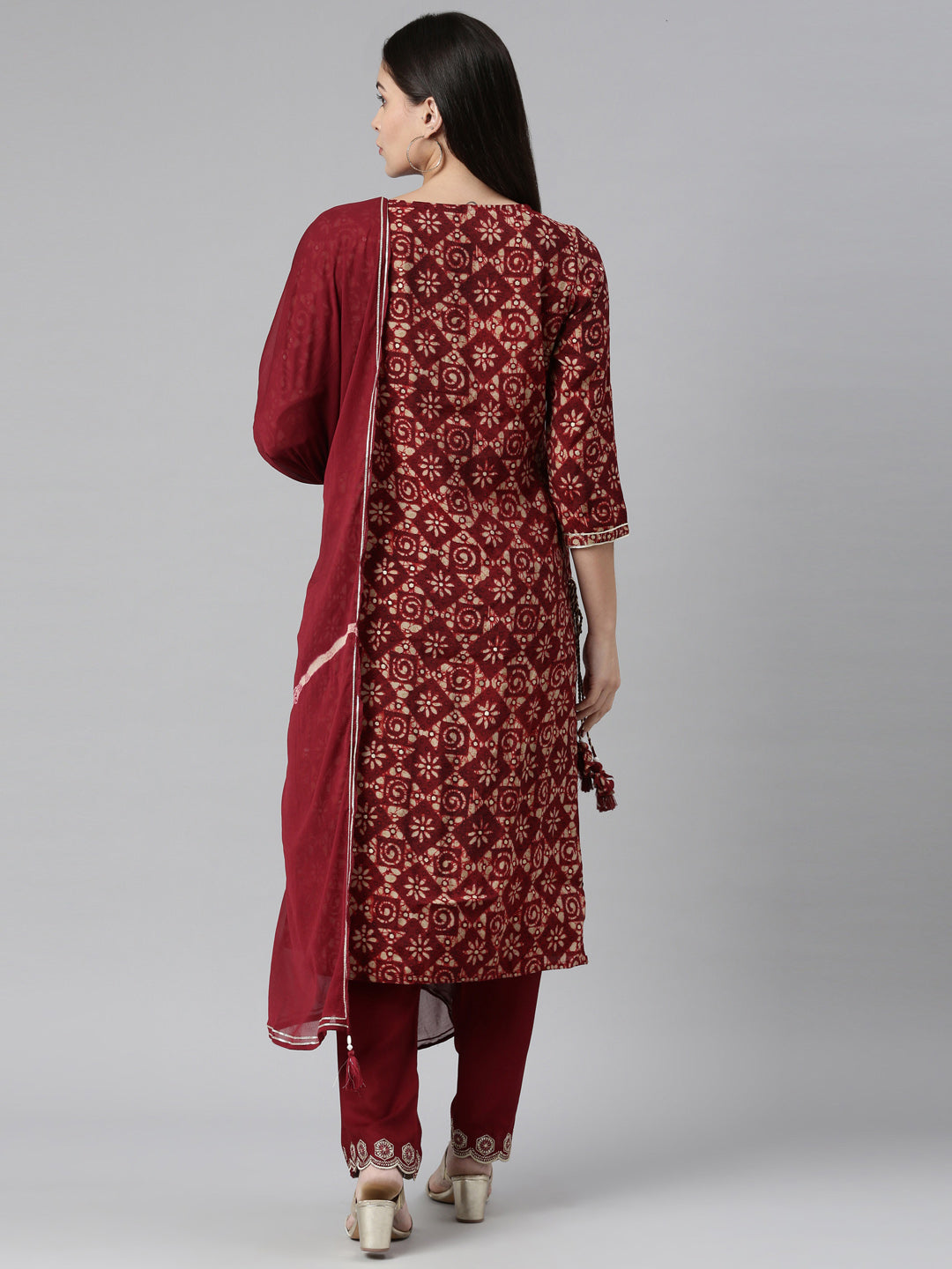 Neerus Maroon floral printed suit set - side view
