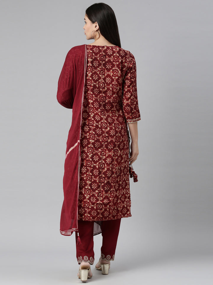 Neerus Maroon floral printed suit set - side view
