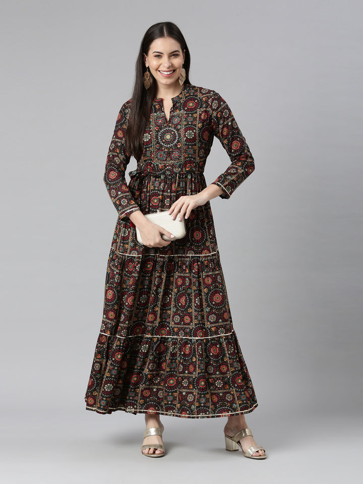 Neerus Multi cotton mirror work anarkali kurta - detail view 3