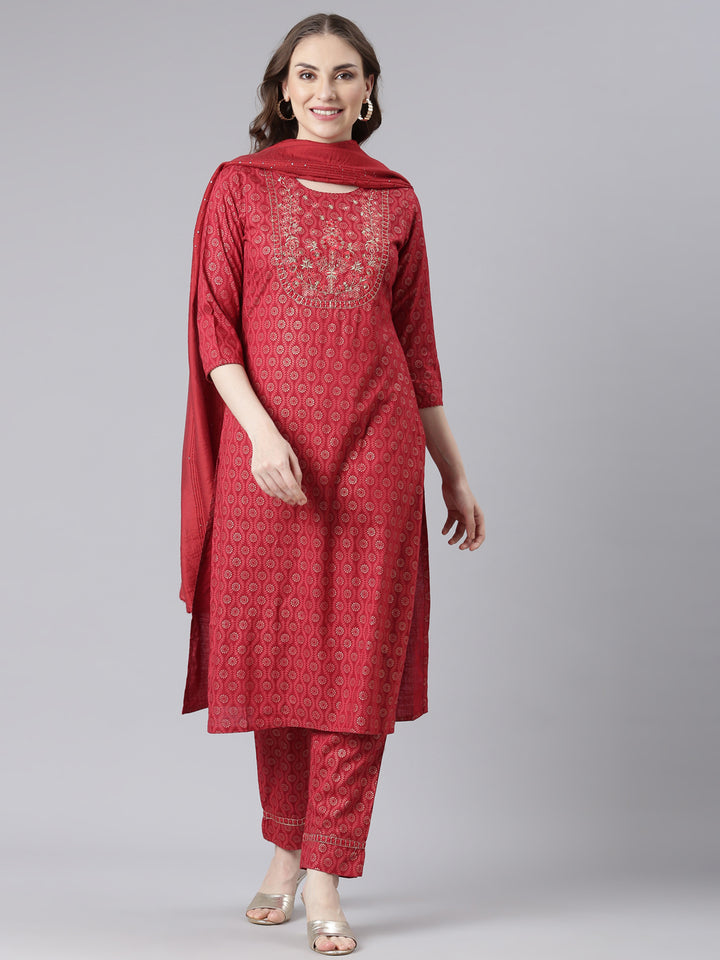 Neerus Red slub cotton printed suit set - front view