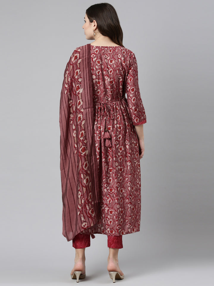 Neerus Maroon printed straight kurta set - side view
