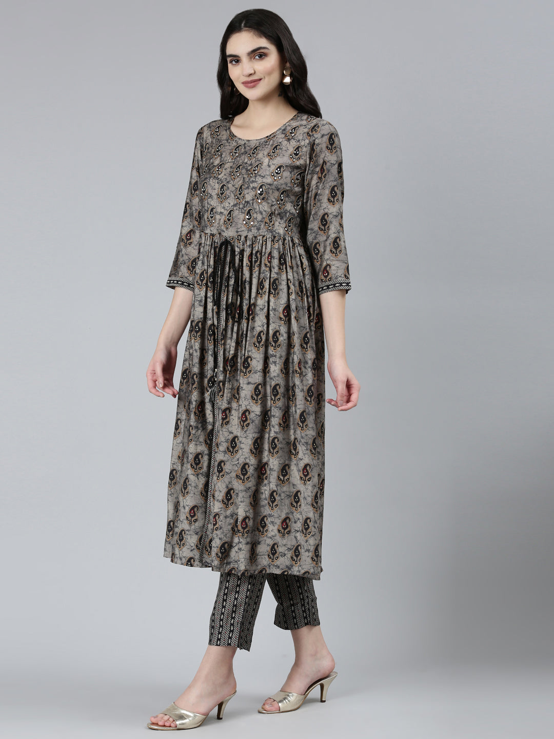 Neerus Grey printed paisley kurta set with trouser and dupatta - back view