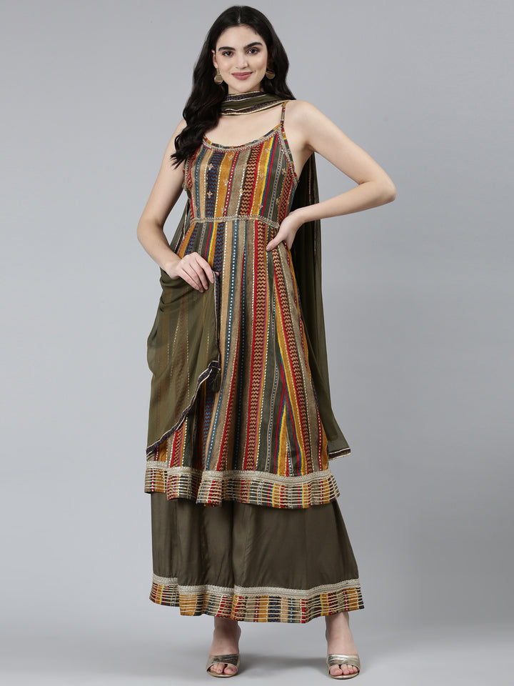 Neerus Green printed chevron kurta set with palazzo and dupatta - detail view 2