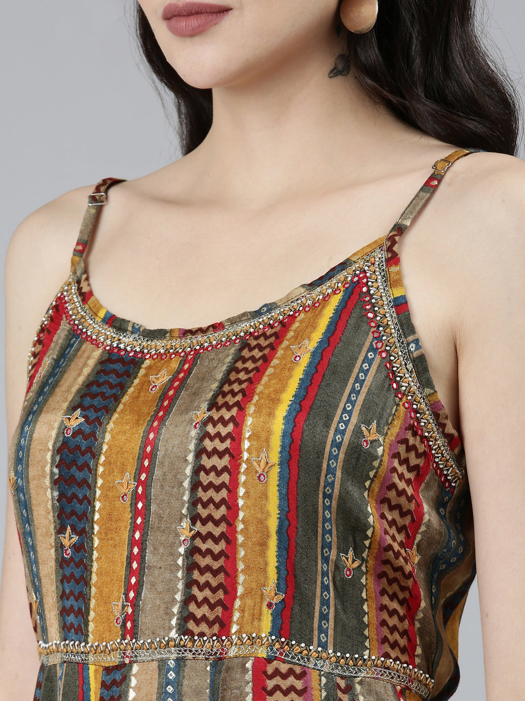 Neerus Green printed chevron kurta set with palazzo and dupatta - detail view 1