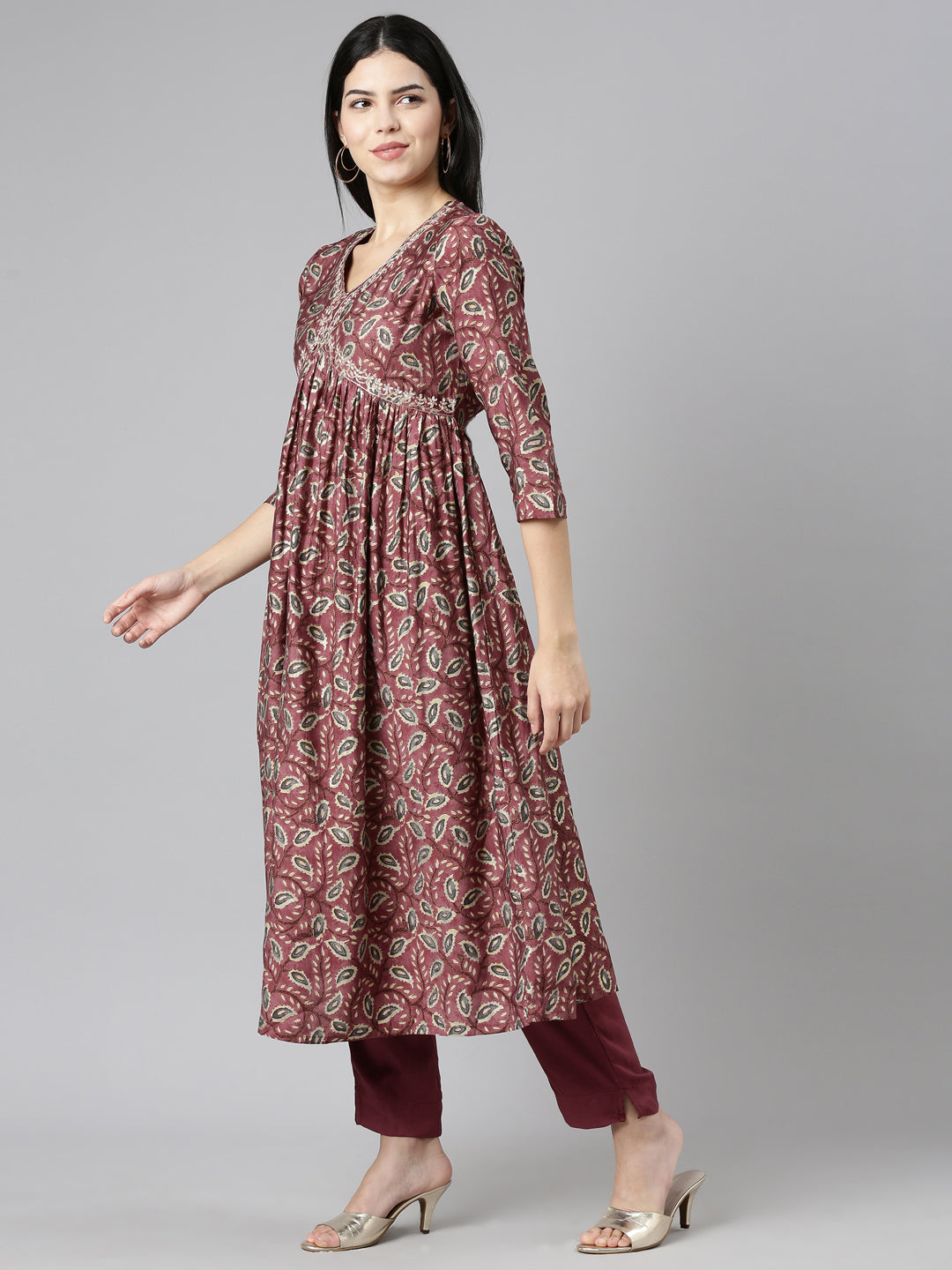 Neerus Pink printed straight kurta set with dupatta - back view
