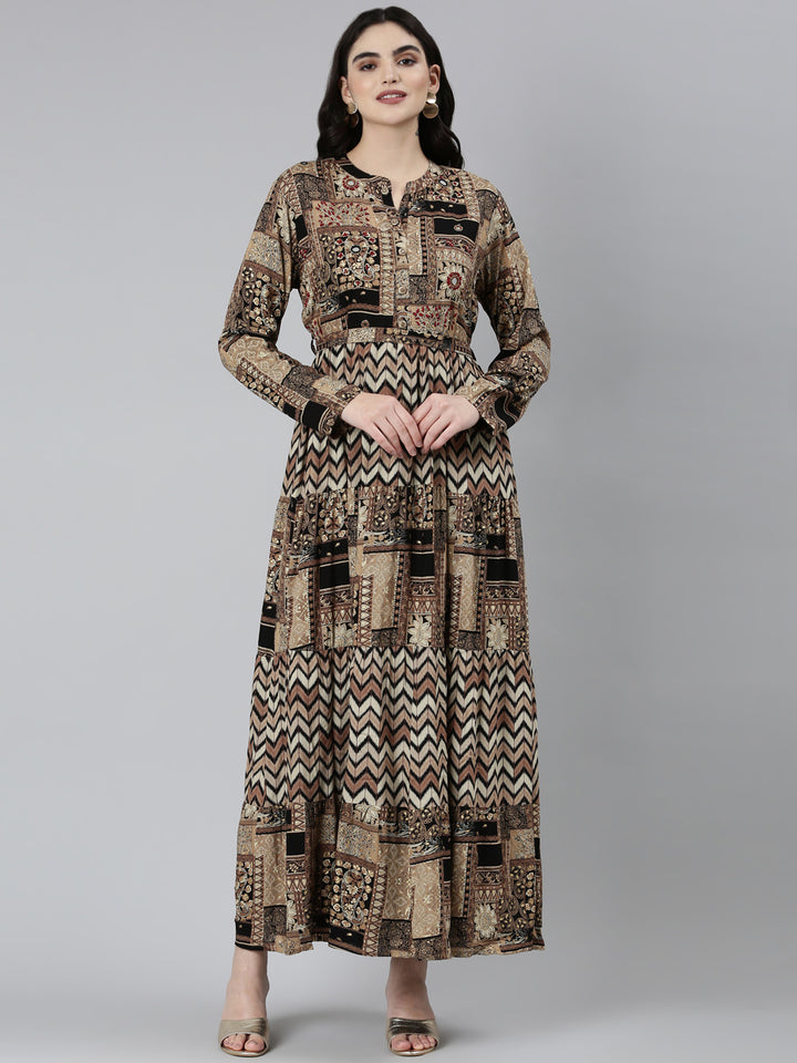 Neerus Black printed chevron straight dress - front view