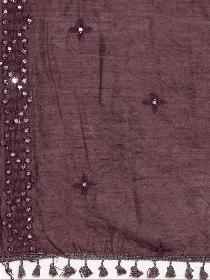 Neerus Purple printed straight kurta set with dupatta - detail view 3