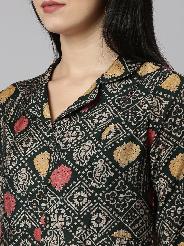 Neerus Green printed straight kurta set with trousers - detail view 1