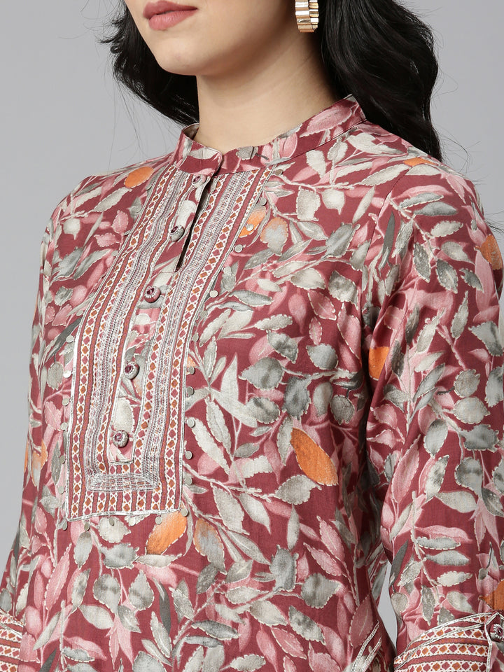 Neerus Pink printed straight kurta set - side view