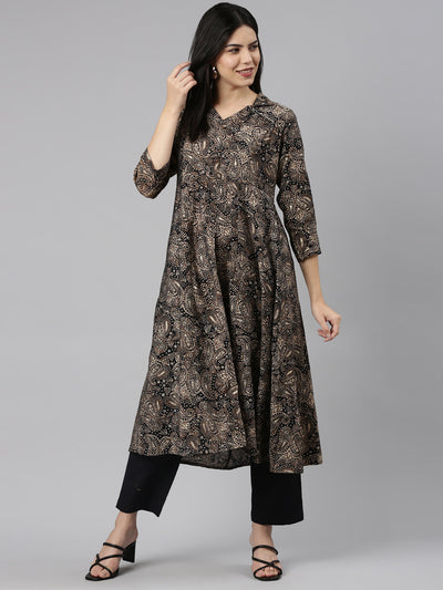 Neerus Black Regular Straight Printed Kurta And Trousers
