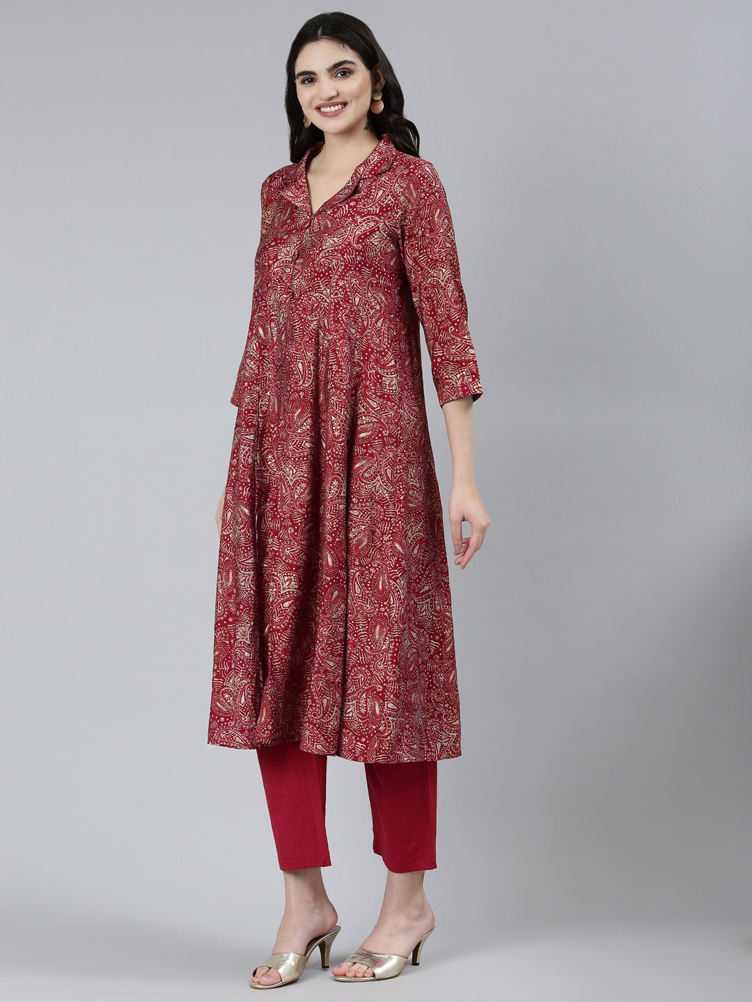 Neerus Maroon printed paisley kurta set with trouser - back view