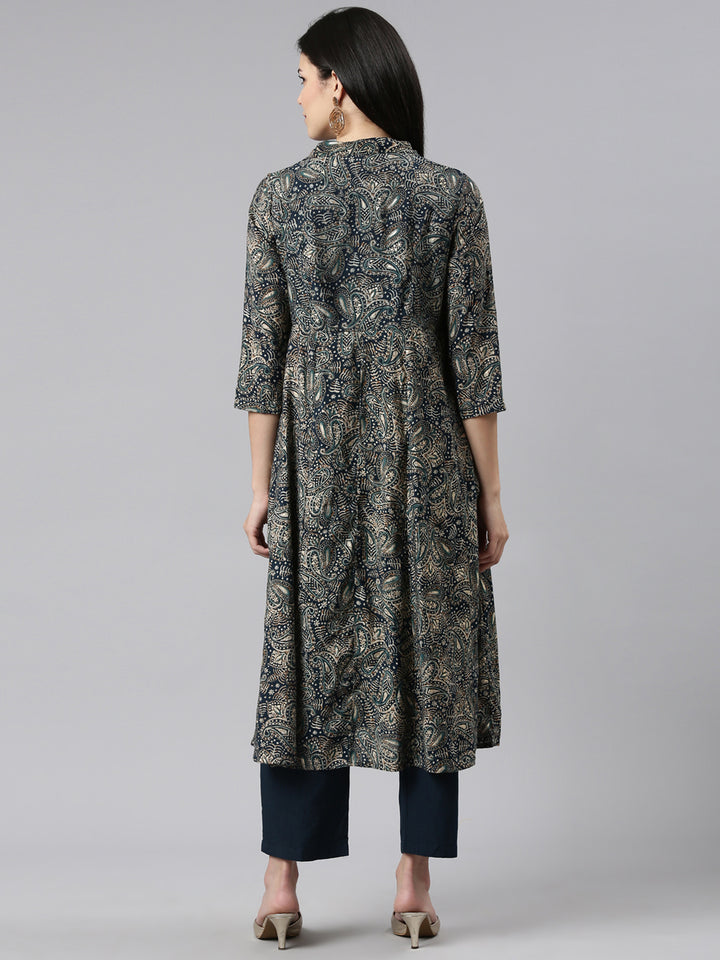 Neerus Green printed straight kurta set with trouser - side view