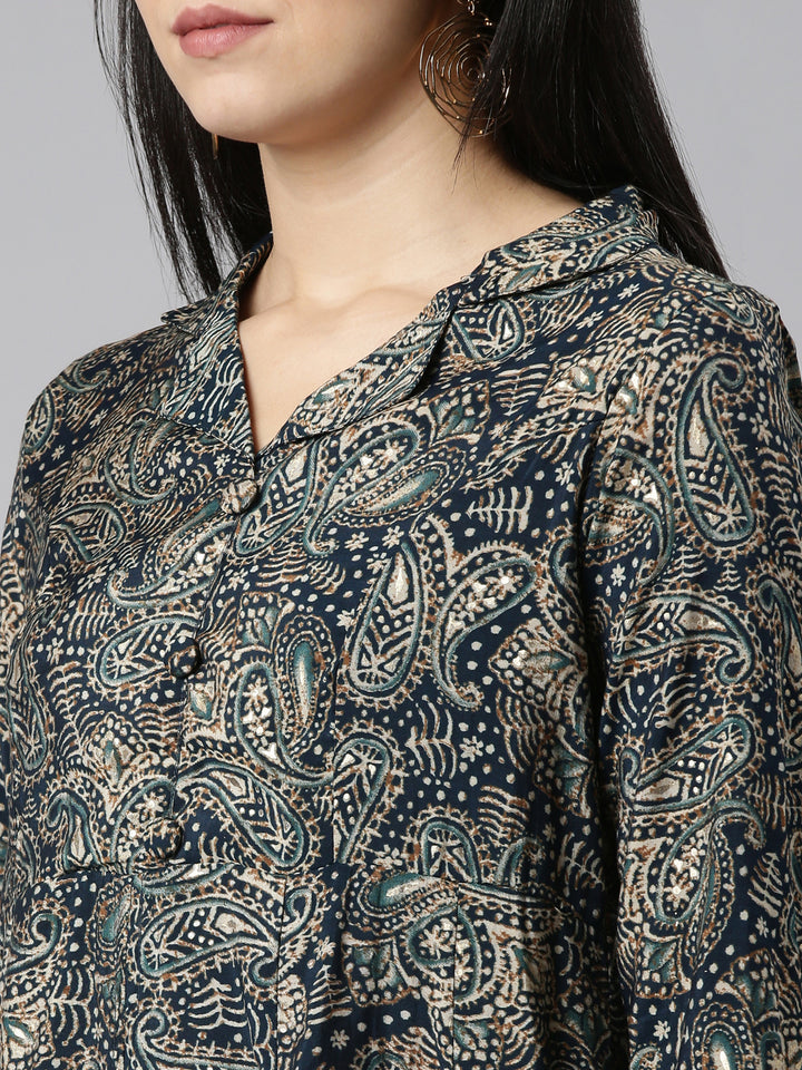 Neerus Green printed straight kurta set with trouser - detail view 1