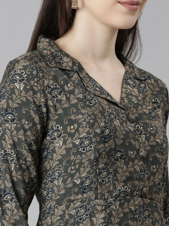 Neerus Grey printed floral kurta set with trousers - detail view 1
