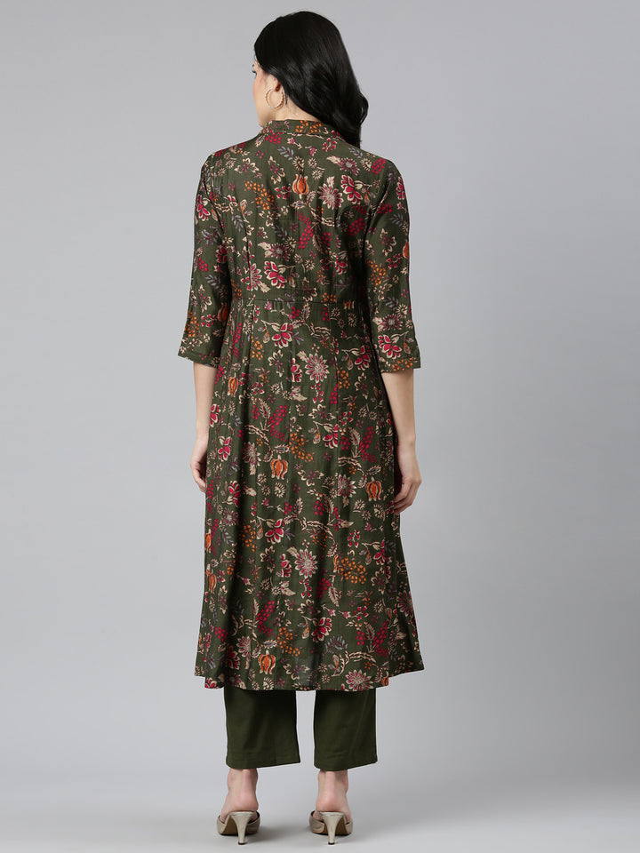Neerus Green printed straight kurta set - side view