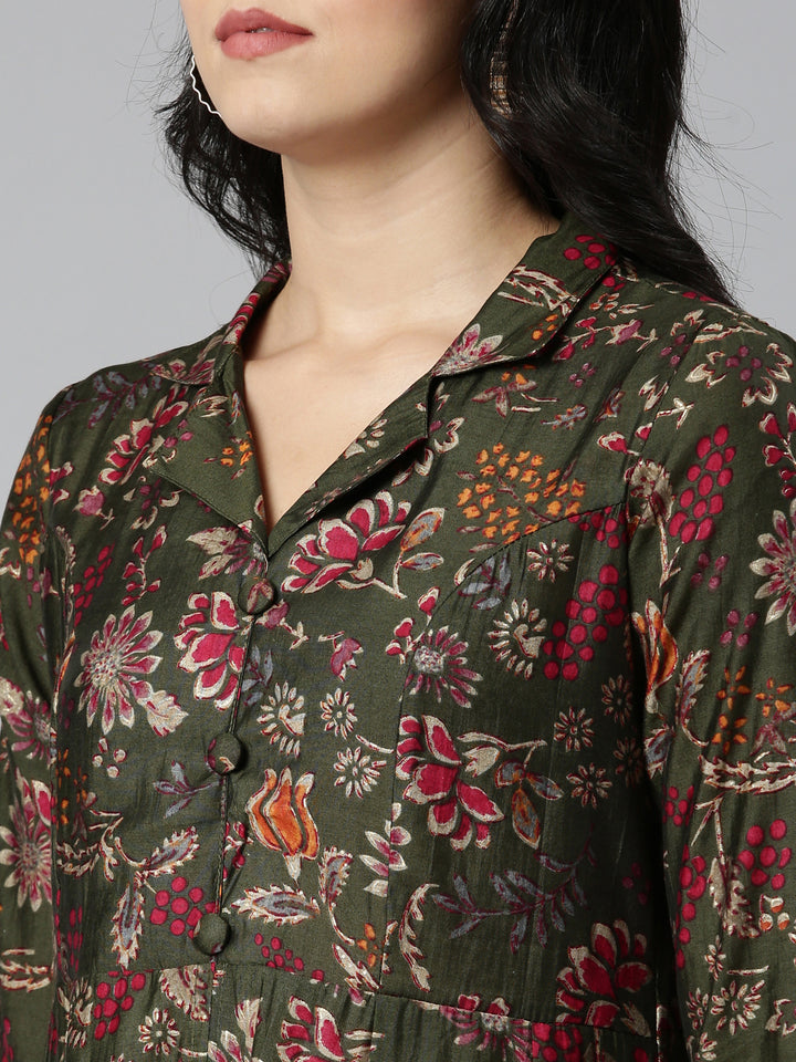 Neerus Green printed straight kurta set - detail view 1