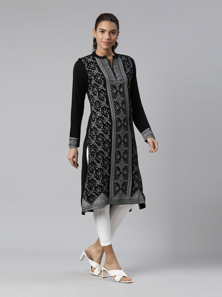 Neerus Winter Wear Black Ethnic Motifs Printed Acrylic Kurta For Women