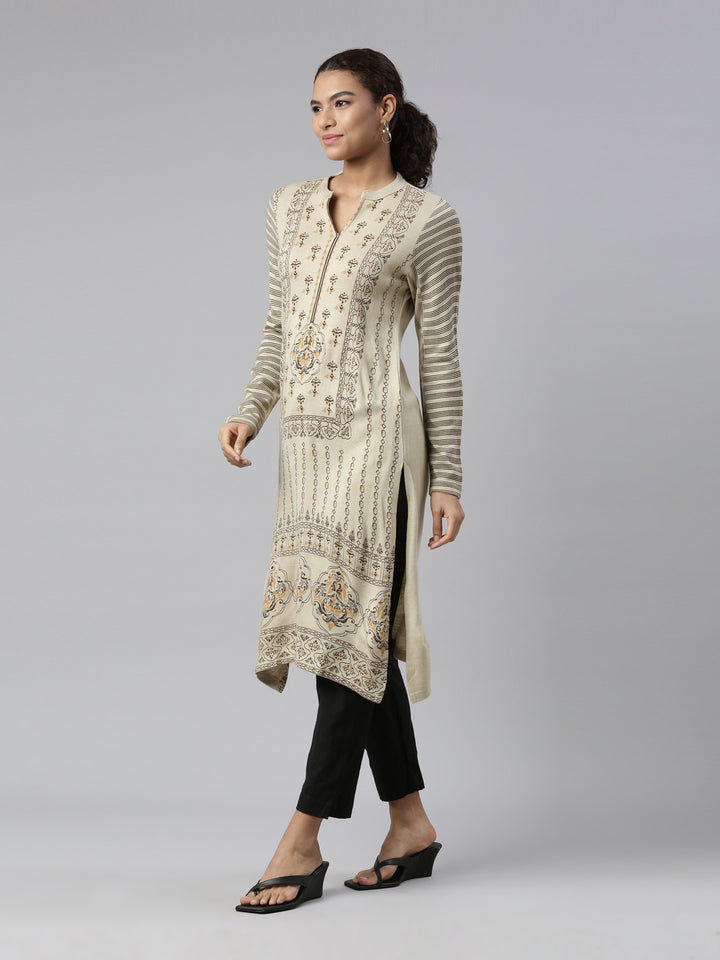 Neerus Winter Wear Ethnic Motifs Printed Acrylic Kurta For Women