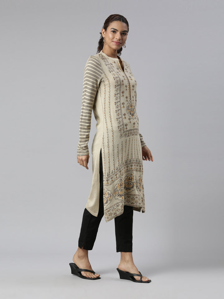 Neerus Winter Wear Ethnic Motifs Printed Acrylic Kurta For Women
