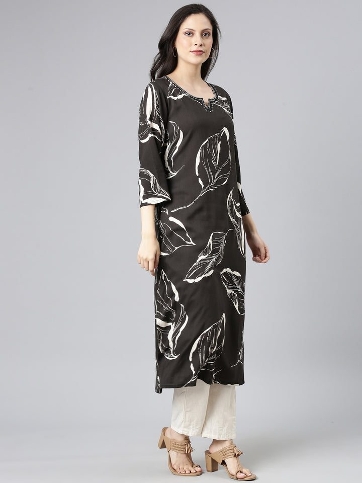 Neerus Black Casual Floral Straight Kurtas