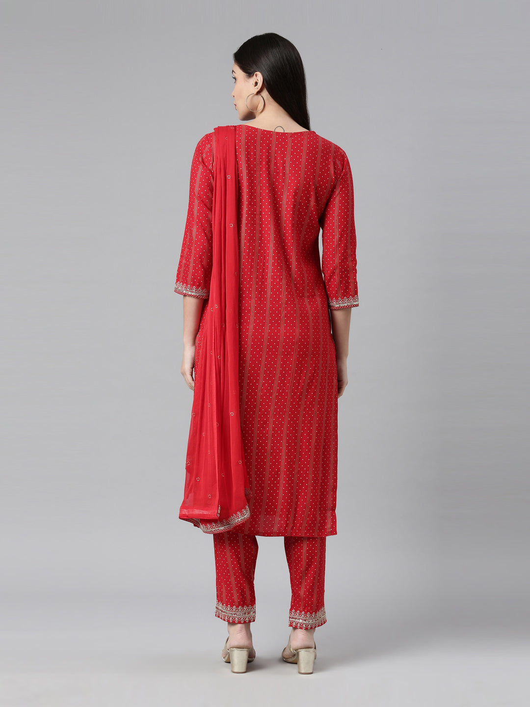 Neerus Red printed floral suit set kurta with trouser and dupatta - detail view 1