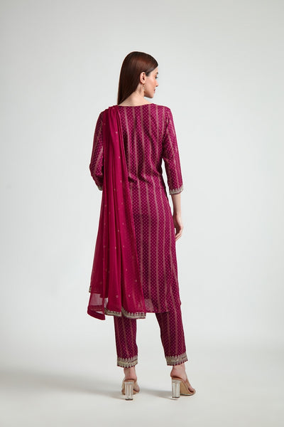 Neerus Women Maroon Bandhani Printed Silk Georgette Readymade suits