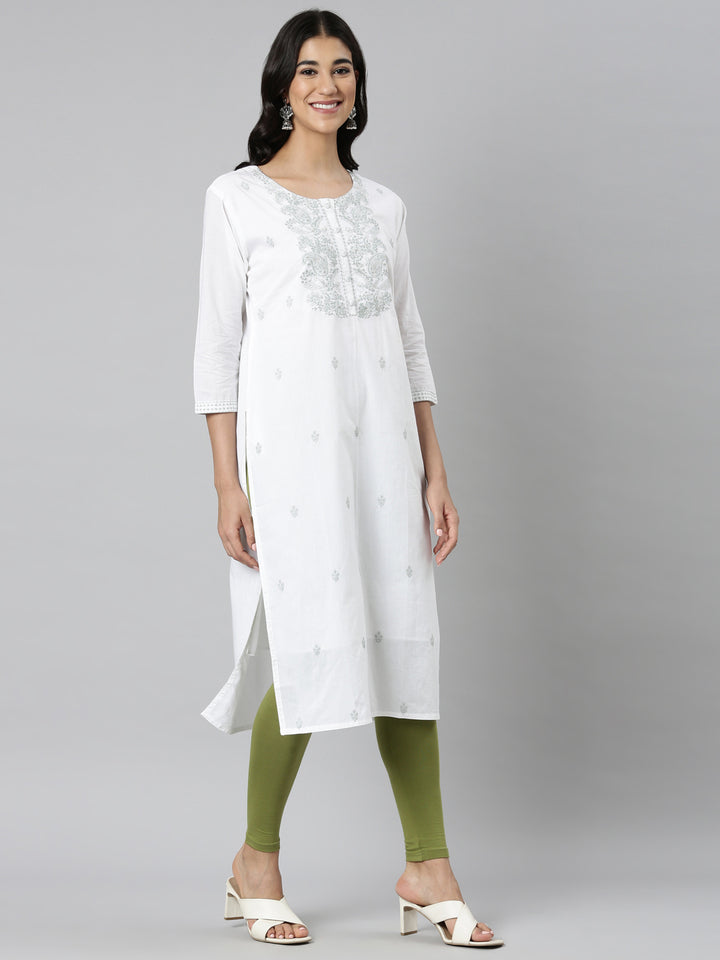 Neerus Green Casual Solid Straight Kurtas