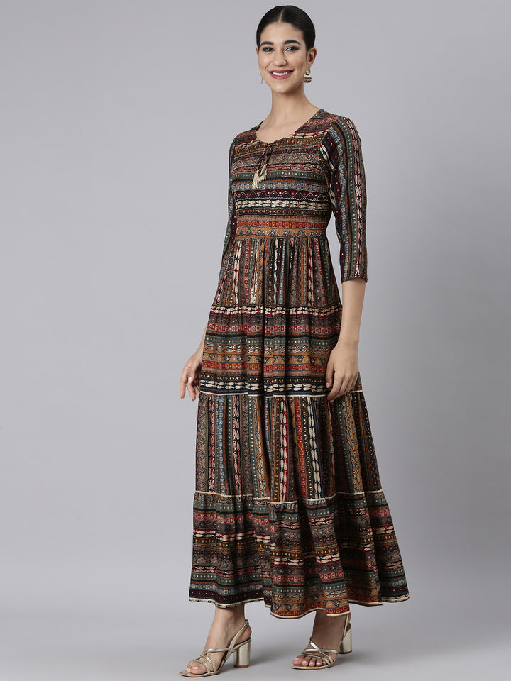 Neerus Black Casual Maxi Paisley Dresses