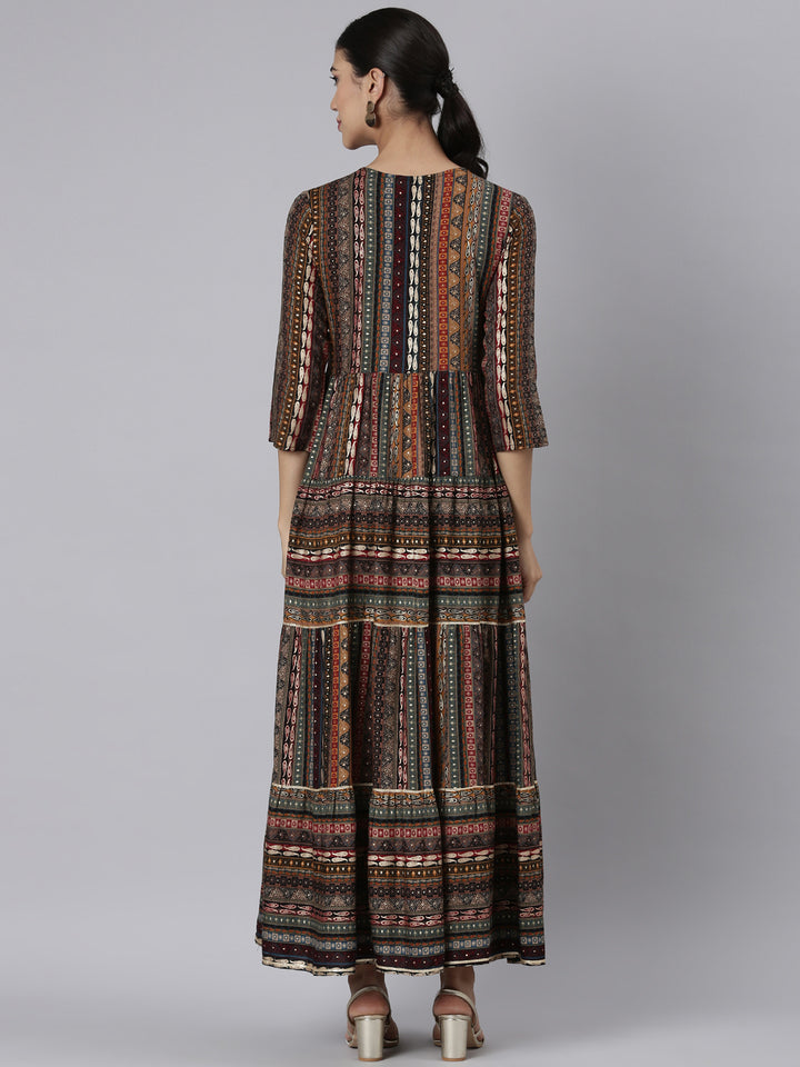 Neerus Black Casual Maxi Paisley Dresses