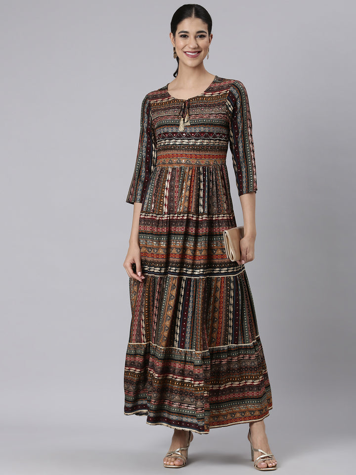 Neerus Black Casual Maxi Paisley Dresses