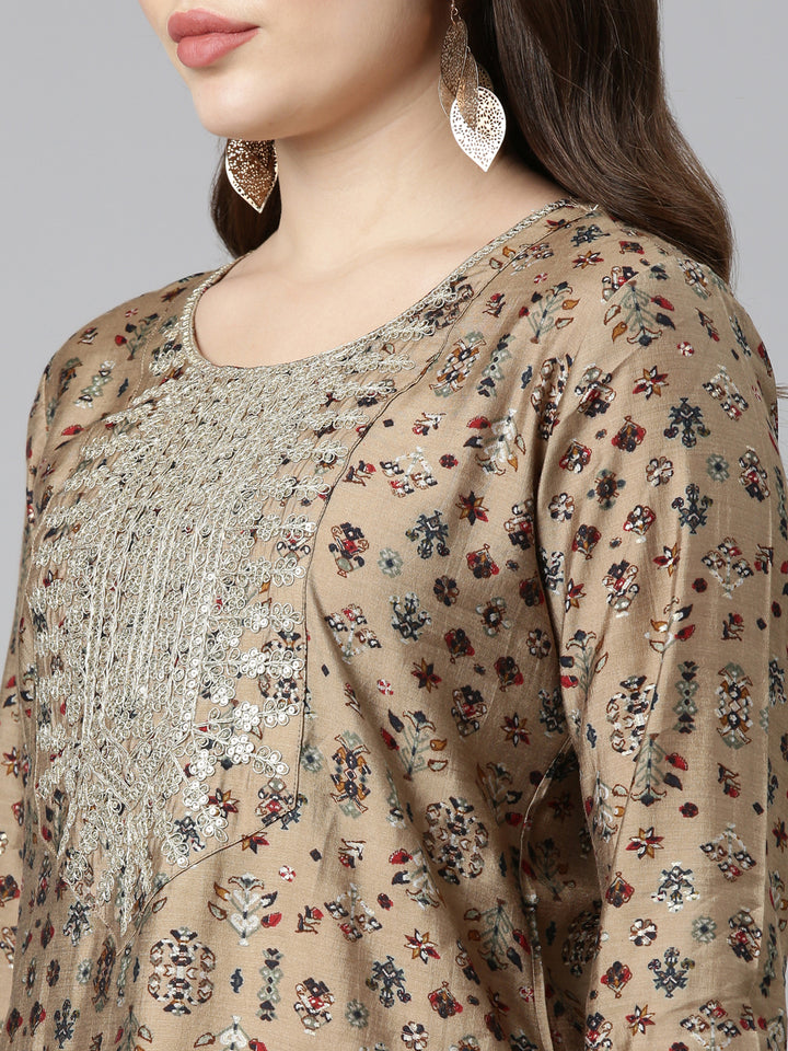 Neerus Beige printed straight kurta set with dupatta - detail view 1