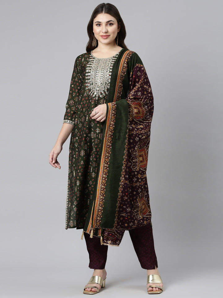 Neerus Green printed straight kurta set with dupatta - front view